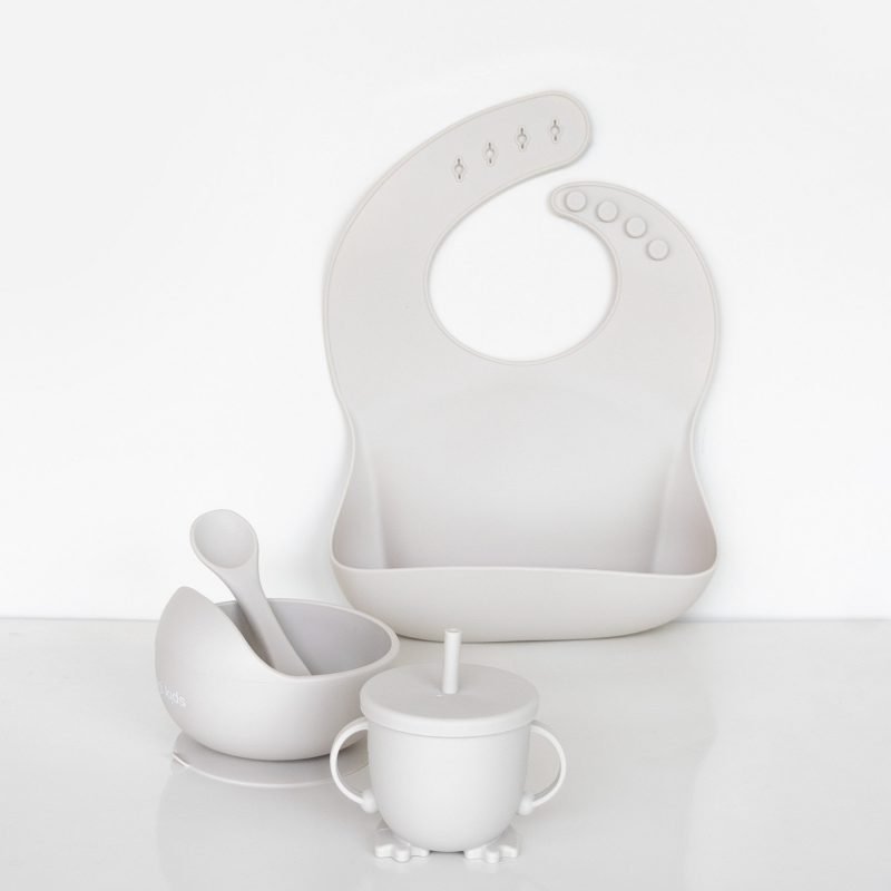 Feeding Set in Dove Grey